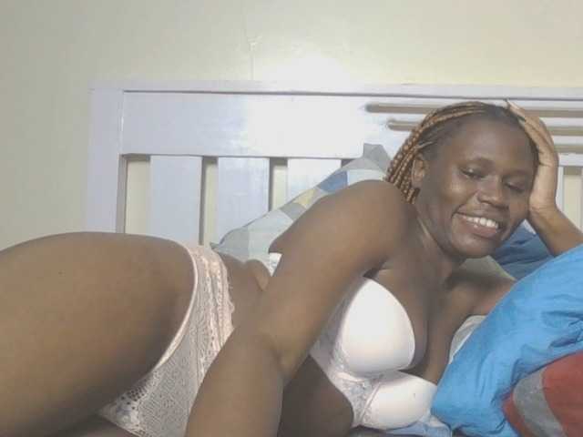 Dewebony live webcam show