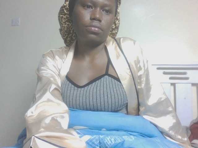 Dewebony live cam on UnifiedCams