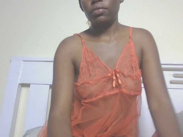 Dewebony live webcam show