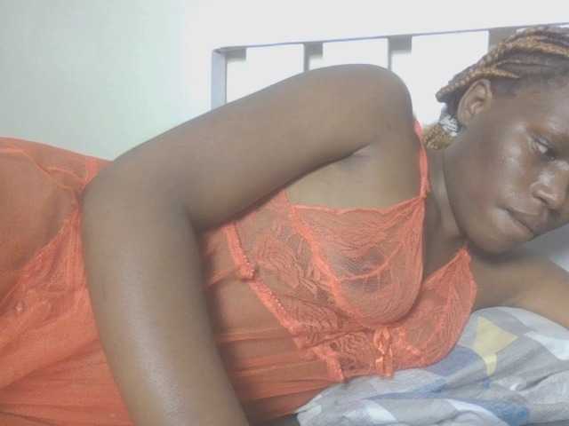 Dewebony live webcam show