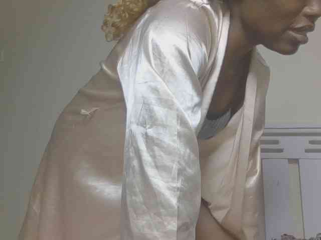 Dewebony webcam