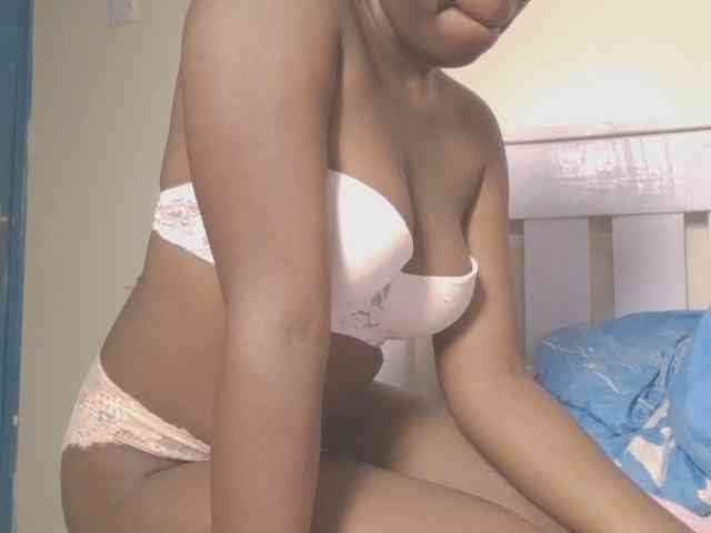 Dewebony webcam