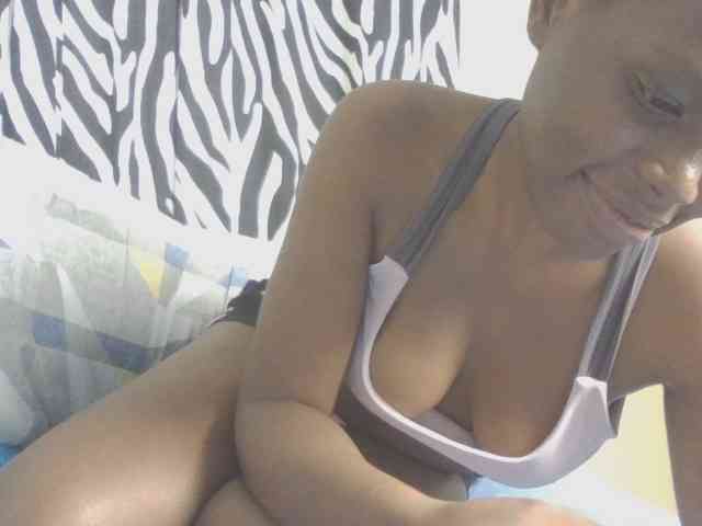 Dewebony webcam