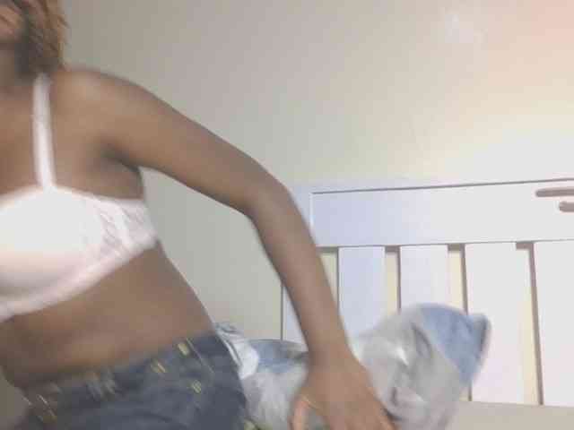 Dewebony webcam