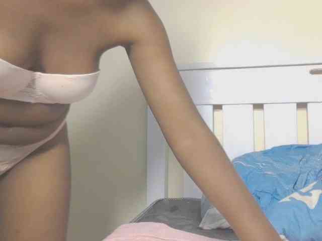Dewebony webcam