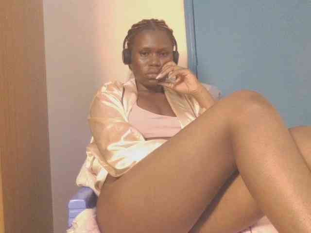 Dewebony webcam
