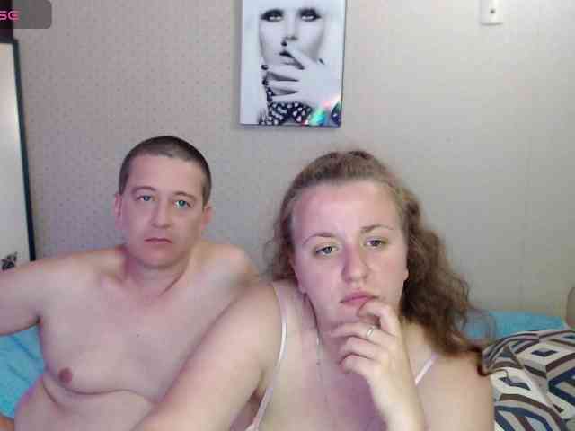 hotcouple523 webcam