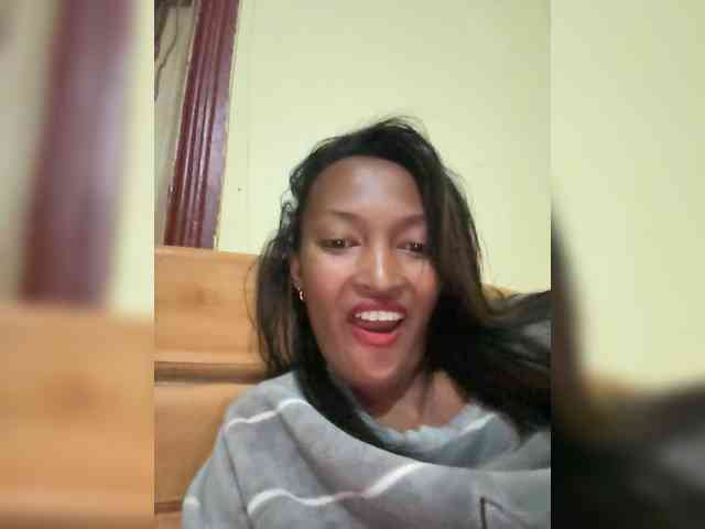 Cynthia-1 webcam