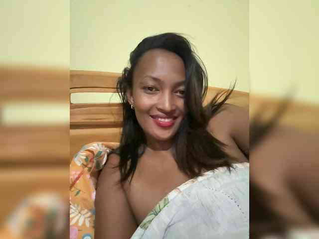 Cynthia-1 webcam