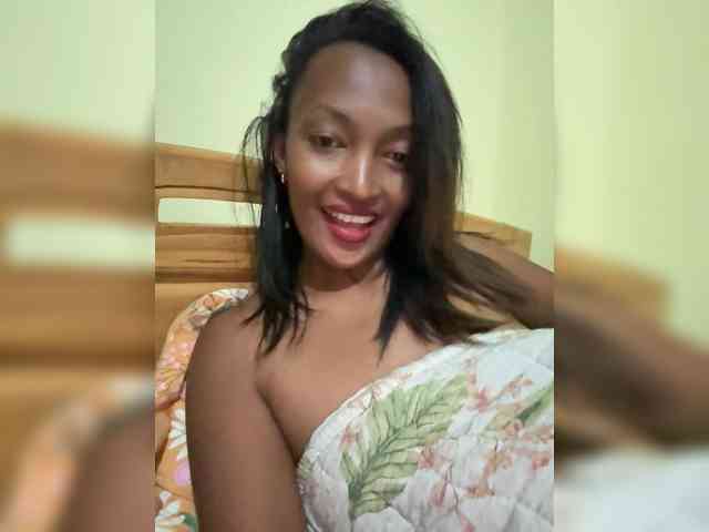Cynthia-1 webcam