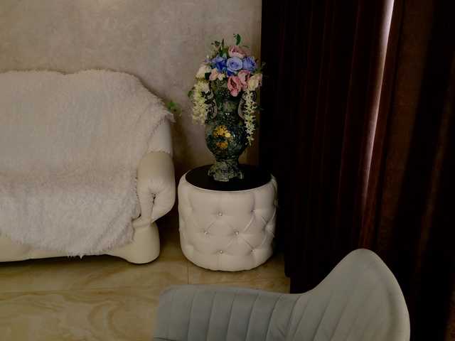 AmandaGrasy — live female cam