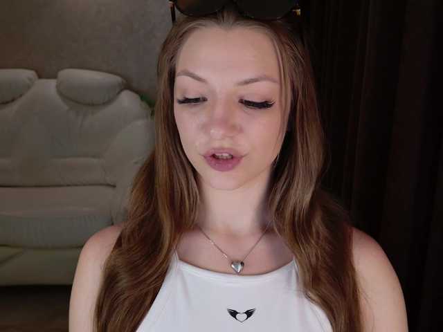 AmandaGrasy live webcam show