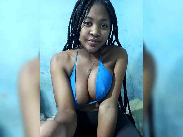 Modèle: olianah123