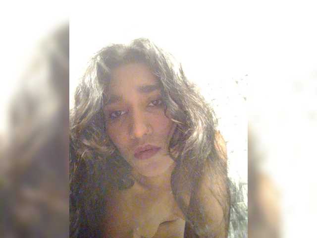 Meherin-Afra6 live cam on BongaCams