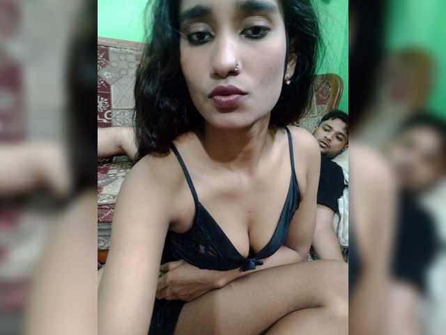 Meherin-Afra6 live cam on BongaCams