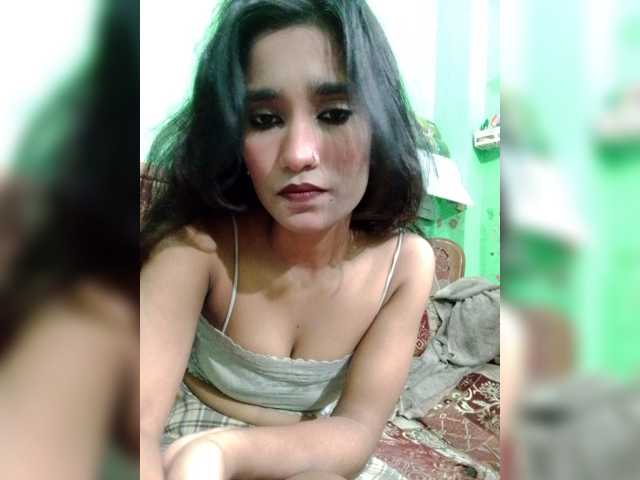 Meherin-Afra6 live cam on BongaCams