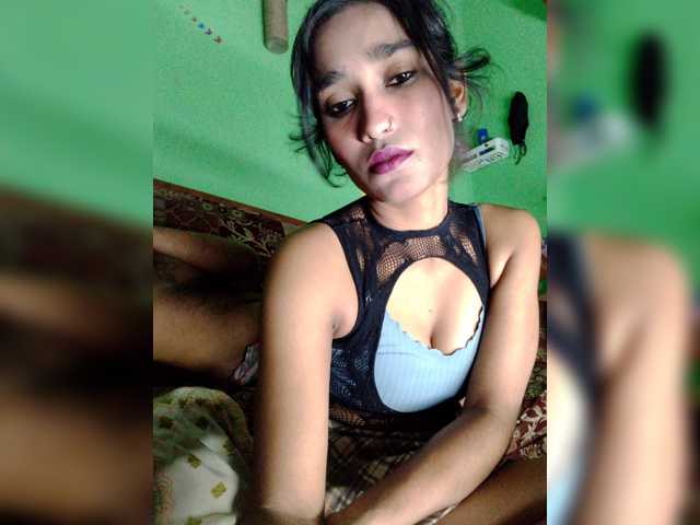 Meherin-Afra6 live cam on BongaCams