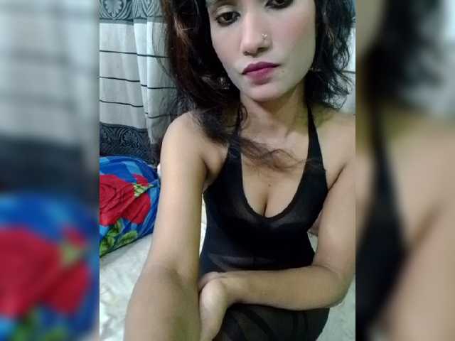 Meherin-Afra6 live cam on BongaCams
