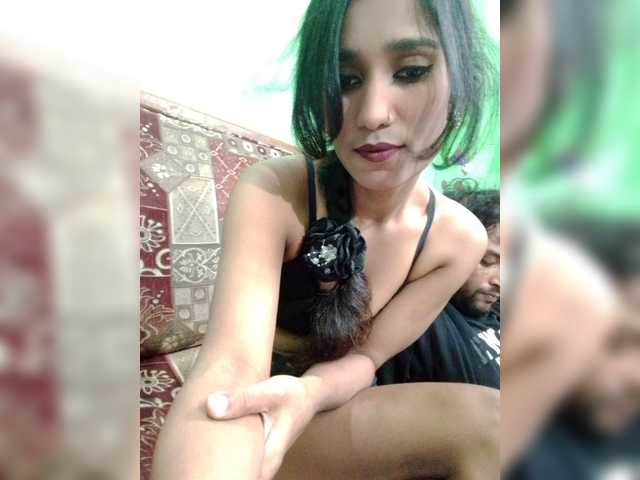 Meherin-Afra6 live cam on BongaCams