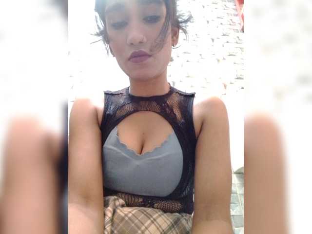 Meherin-Afra6 live cam on BongaCams