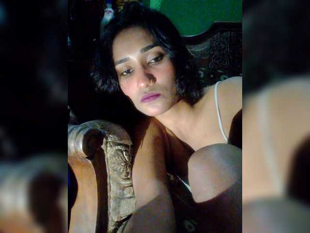 Meherin-Afra6 live cam on BongaCams