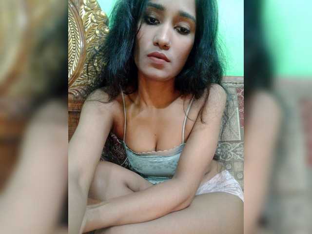 Meherin-Afra6 live cam on BongaCams