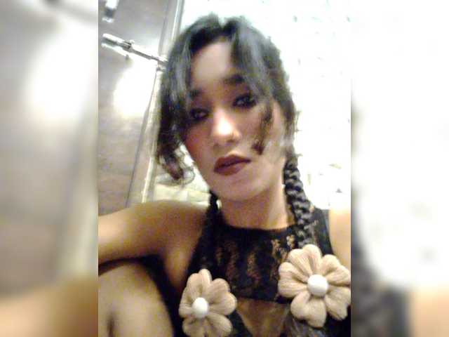 Meherin-Afra6 live cam on BongaCams