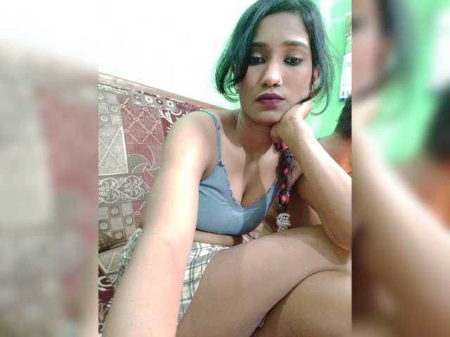 Meherin-Afra6 live cam on BongaCams