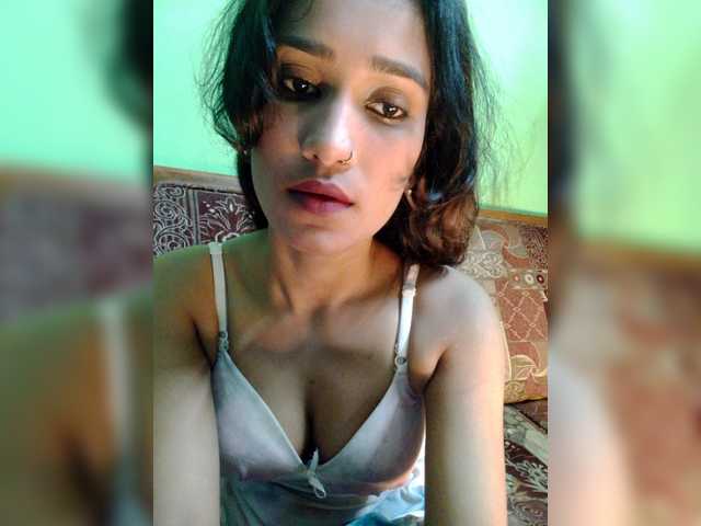 Meherin-Afra6 live cam on BongaCams