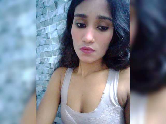Meherin-Afra6 live cam on BongaCams