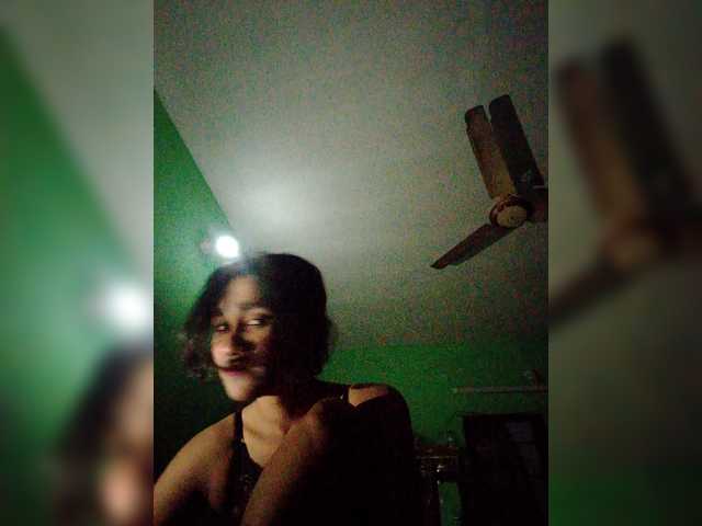 Meherin-Afra6 live cam on BongaCams