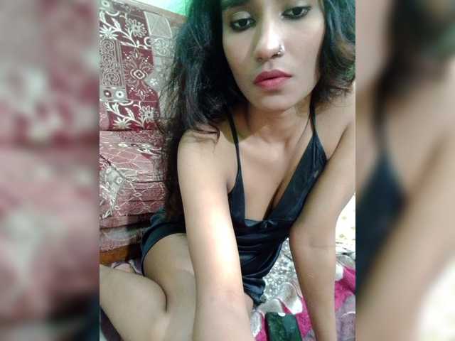 Meherin-Afra6 live cam on BongaCams