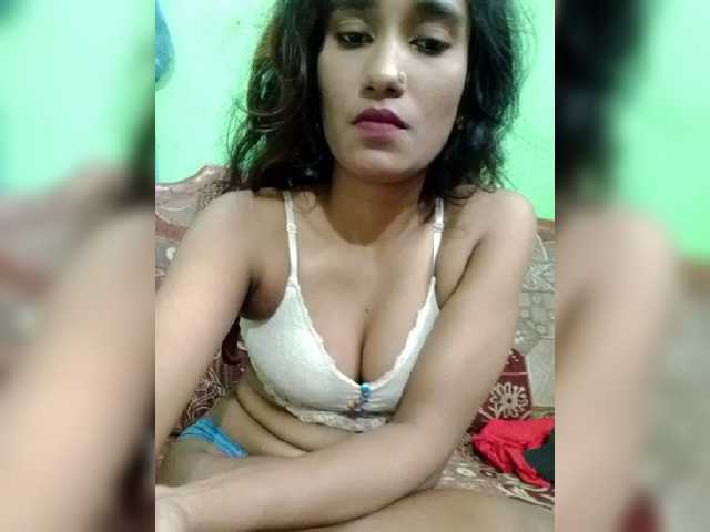 Meherin-Afra6 live cam on BongaCams
