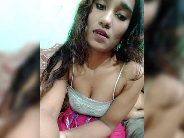Meherin-Afra6 live cam on BongaCams
