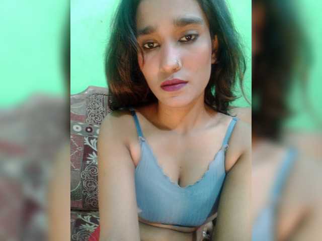 Meherin-Afra6 live cam on BongaCams