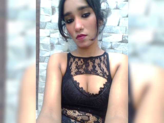 Meherin-Afra6 live cam on BongaCams
