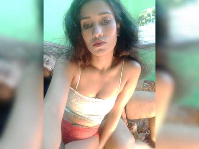 Meherin-Afra6 live cam on BongaCams