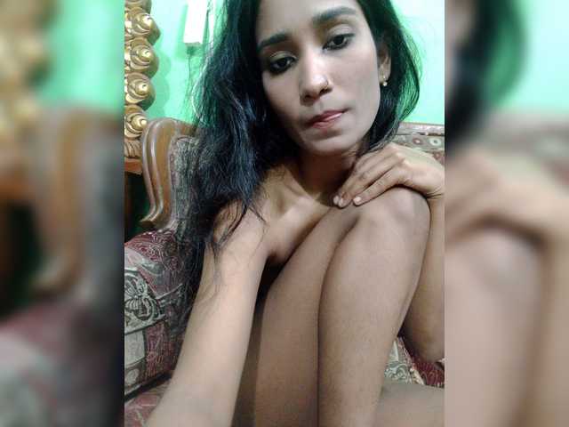 Meherin-Afra6 live cam on BongaCams