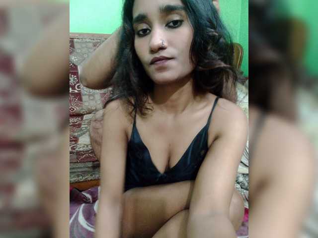 Meherin-Afra6 live cam on BongaCams