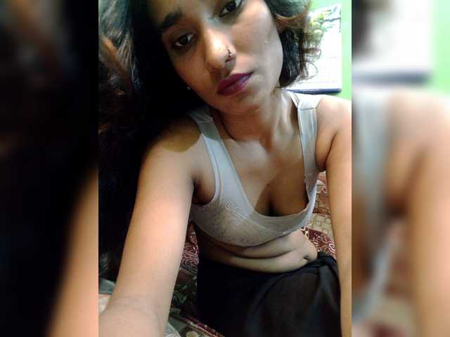 Meherin-Afra6 live cam on BongaCams