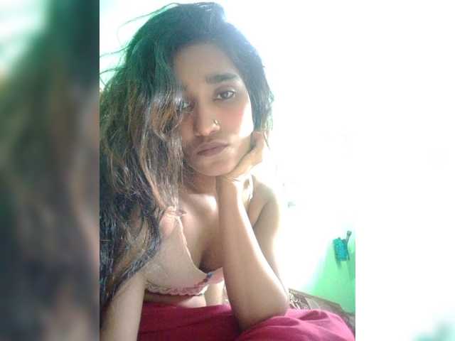 Meherin-Afra6 live cam on BongaCams