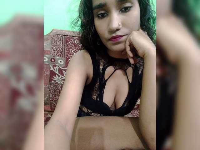 Meherin-Afra6 live cam on BongaCams