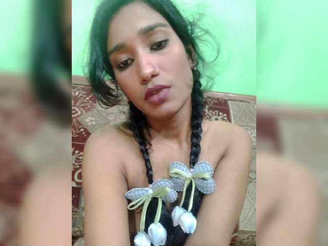 Meherin-Afra6 live cam