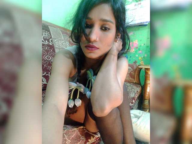 Meherin-Afra6 live cam