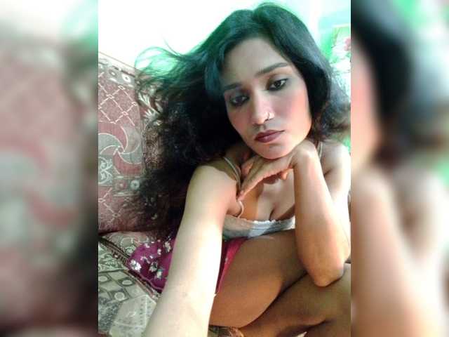 Meherin-Afra6 live cam