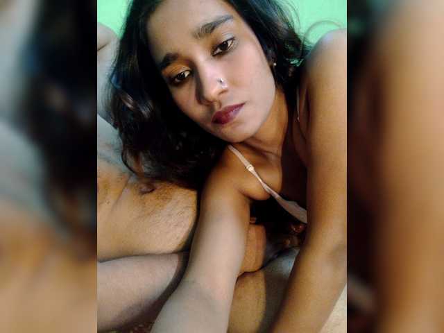 Meherin-Afra6 live cam on BongaCams