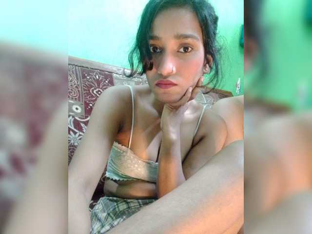 Meherin-Afra6 live cam on BongaCams