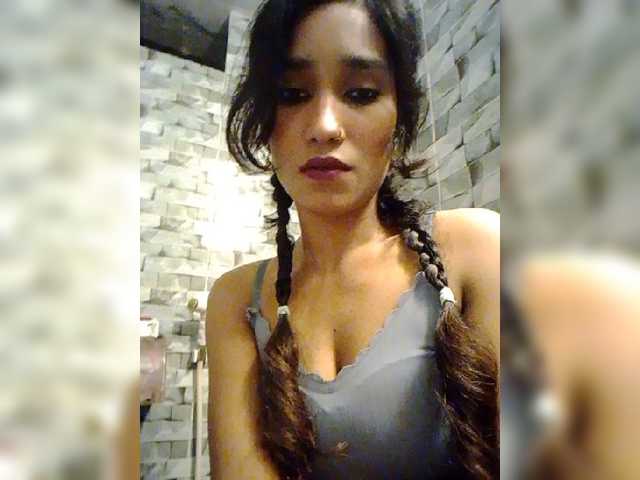Meherin-Afra6 live cam on BongaCams