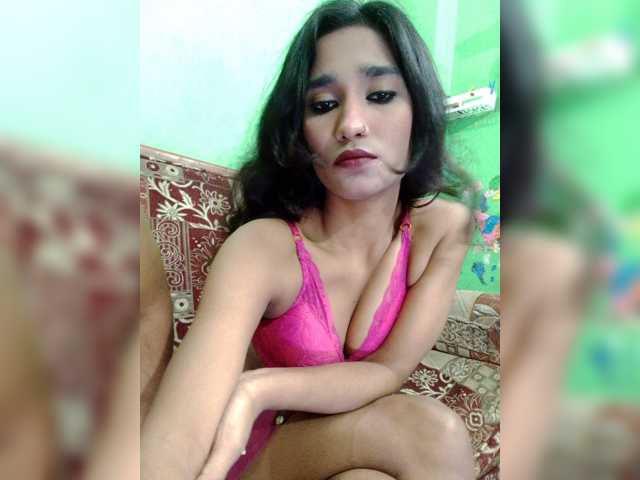 Meherin-Afra6 live cam on BongaCams