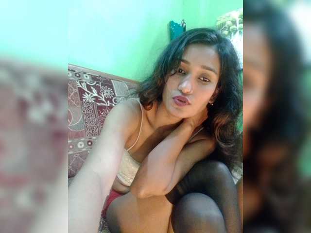 Meherin-Afra6 live cam on BongaCams